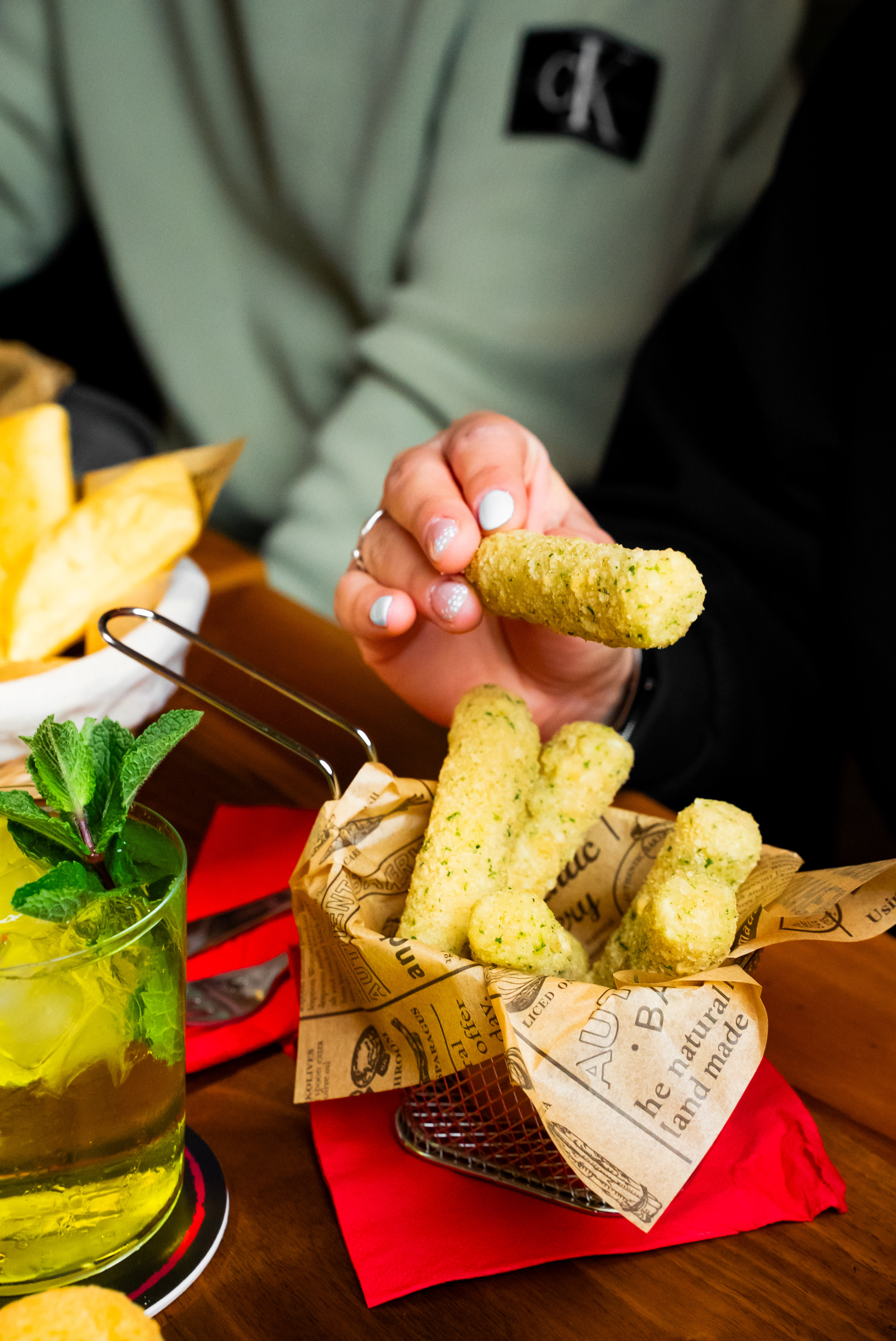 MOZZARELLA STICKS